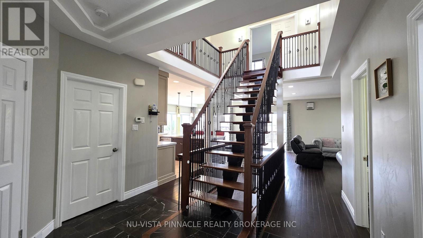 Upper Only - 1603 Vandusen Court S, London North, Ontario  N5X 0G2 - Photo 4 - X12950978