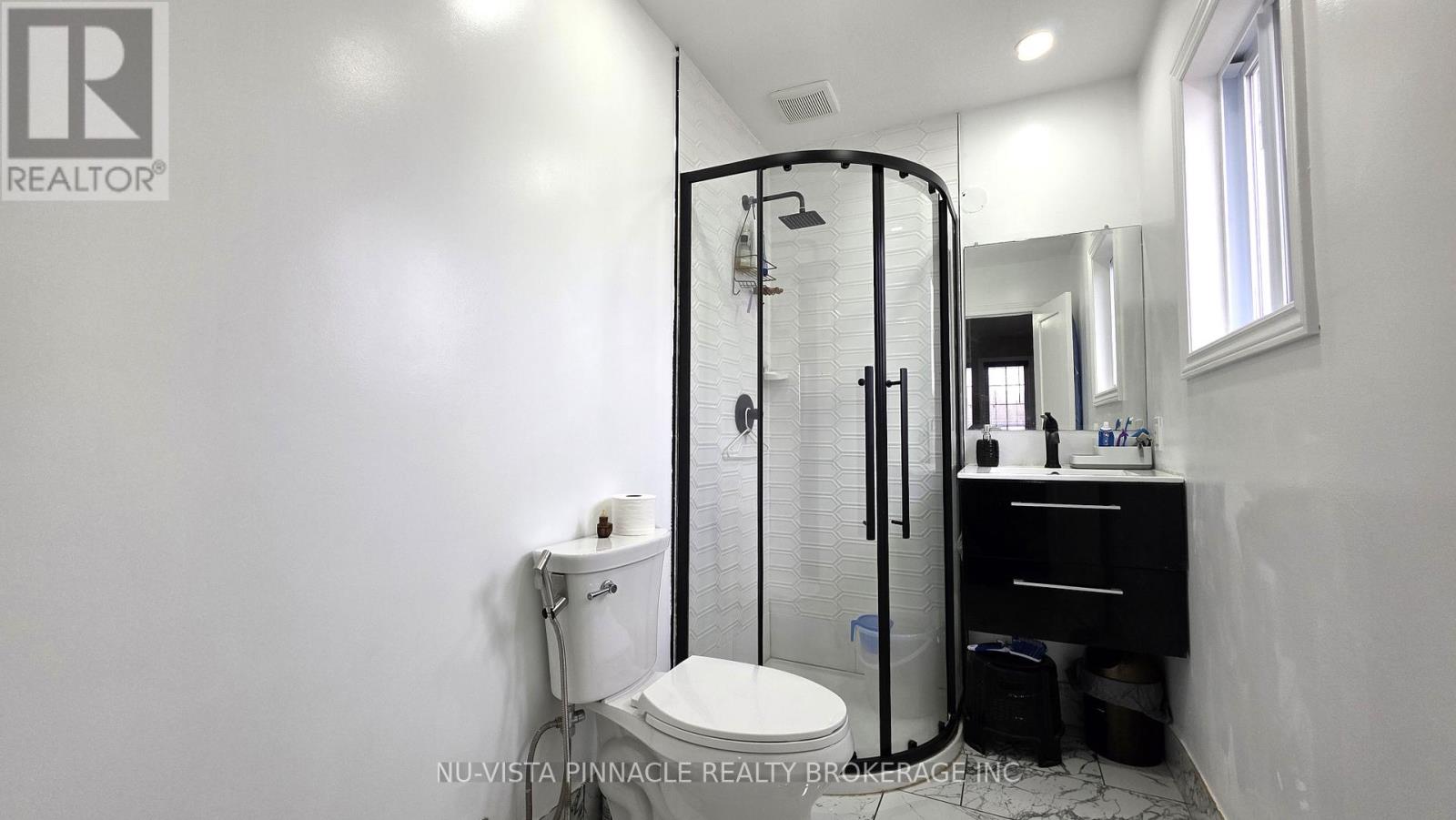 Upper Only - 1603 Vandusen Court S, London North, Ontario  N5X 0G2 - Photo 47 - X12950978