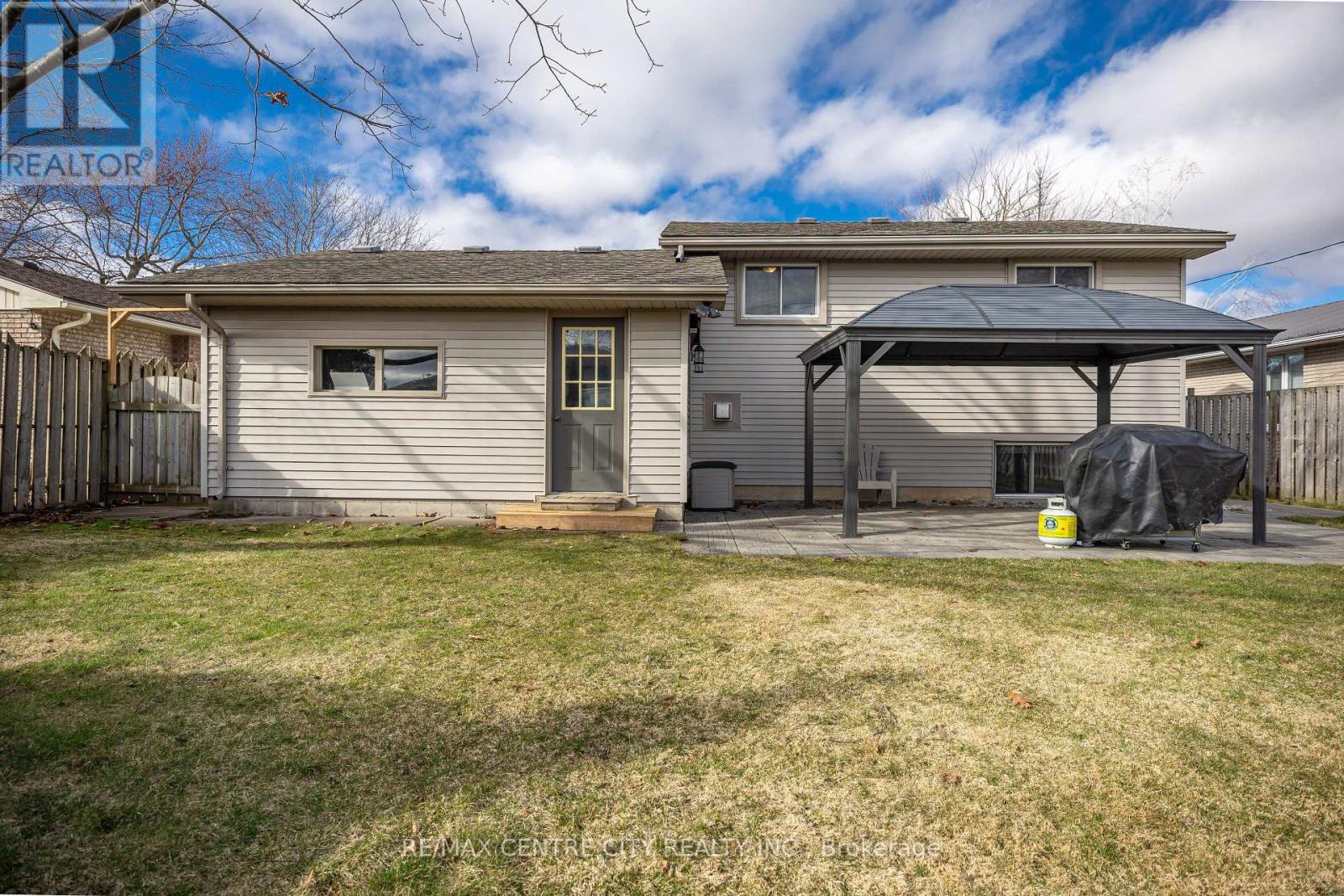 18 Highview Drive, St. Thomas, Ontario  N5R 5E8 - Photo 29 - X12951068