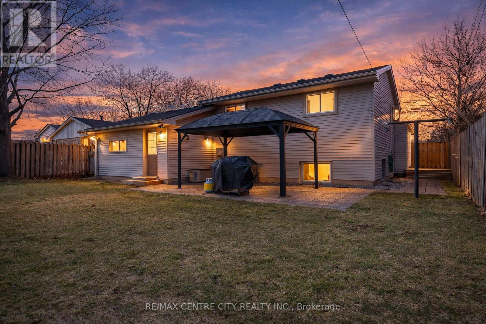 18 Highview Drive, St. Thomas, Ontario  N5R 5E8 - Photo 32 - X12951068