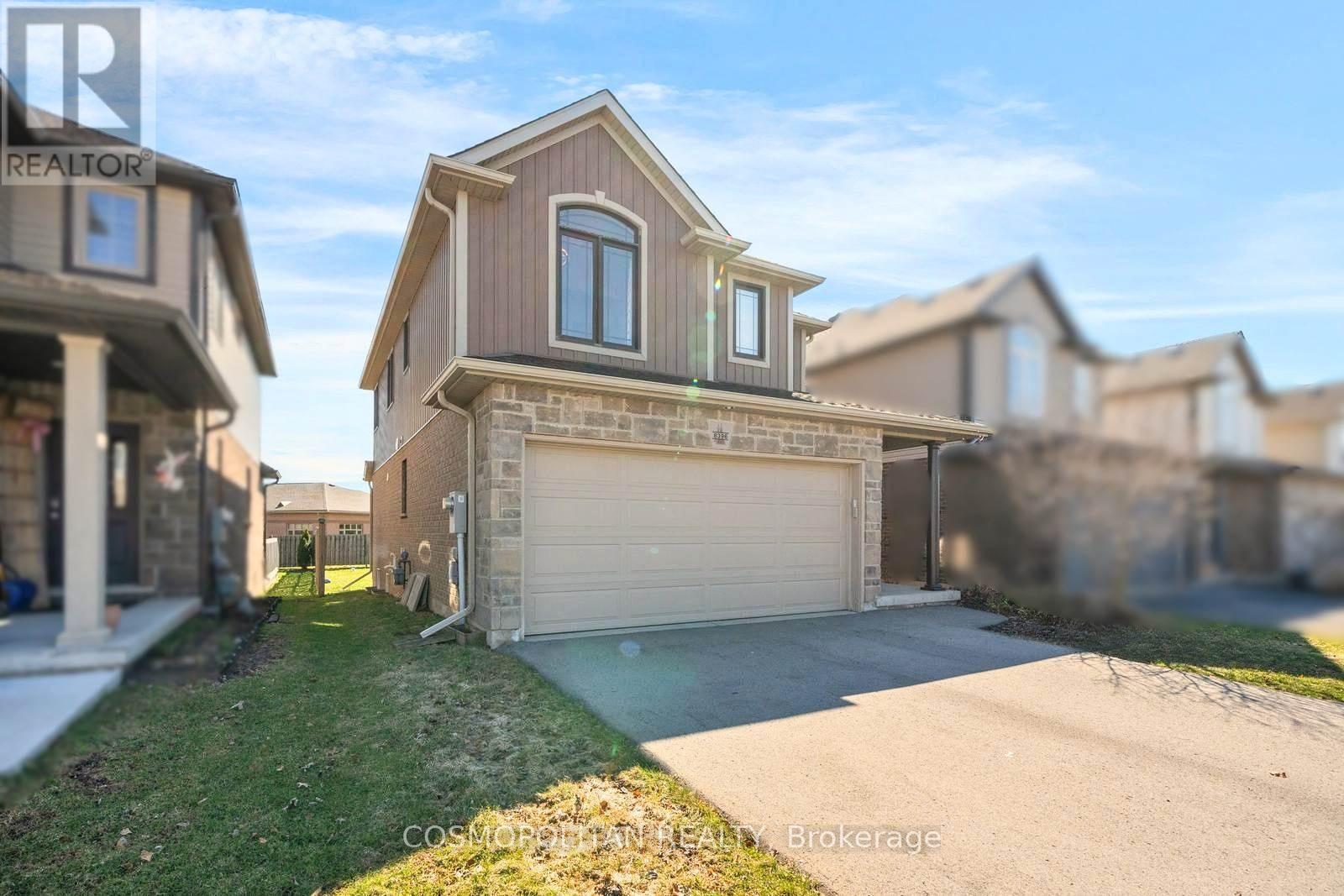 8396 Glavcic Drive, Niagara Falls, Ontario  L2H 0B4 - Photo 4 - X12942662