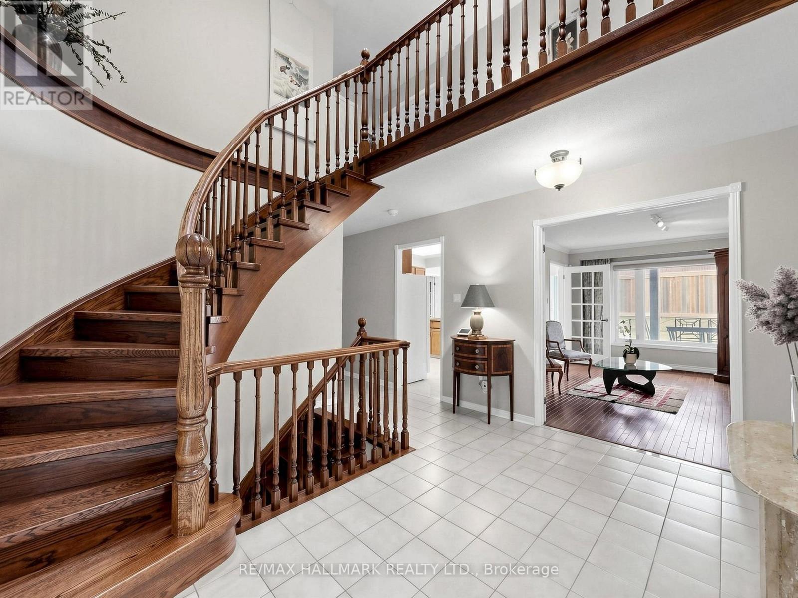 70 Timberline Trail, Aurora, Ontario  L4G 6A3 - Photo 14 - N12947860