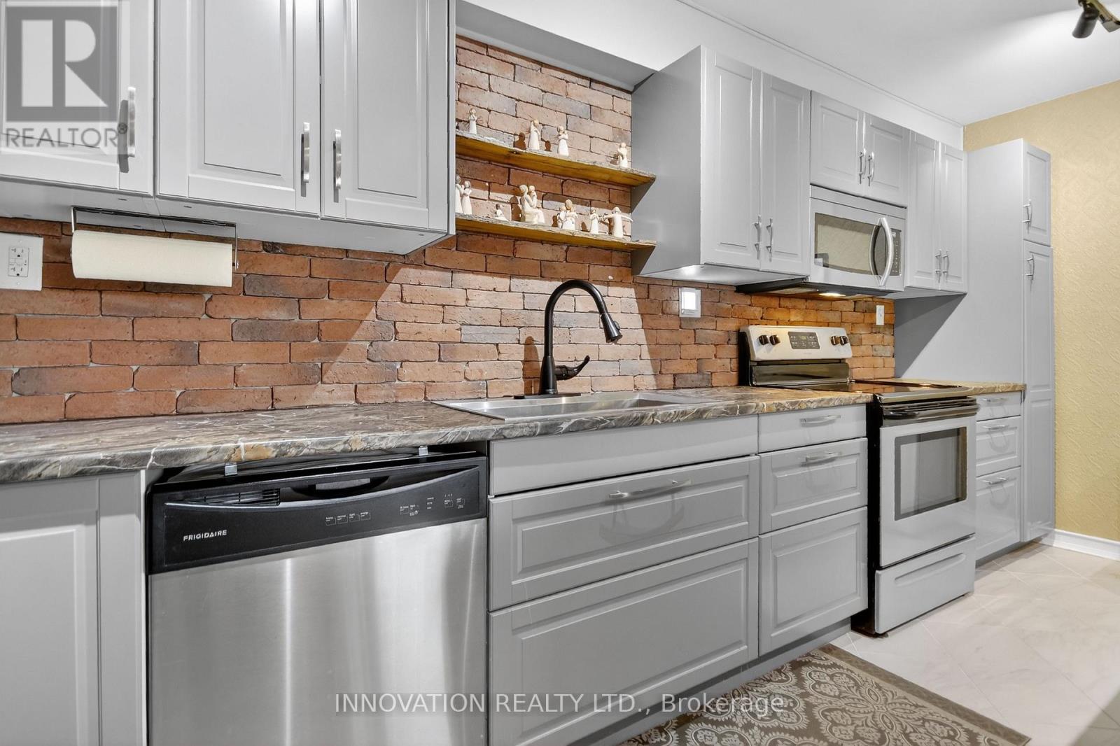 8 - 15 Findlay Avenue, Carleton Place, Ontario  K7C 4A2 - Photo 6 - X12950938