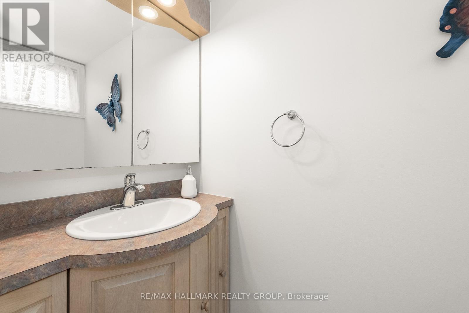 6380 St Louis Drive, Ottawa, Ontario  K1C 2Y1 - Photo 14 - X12951010