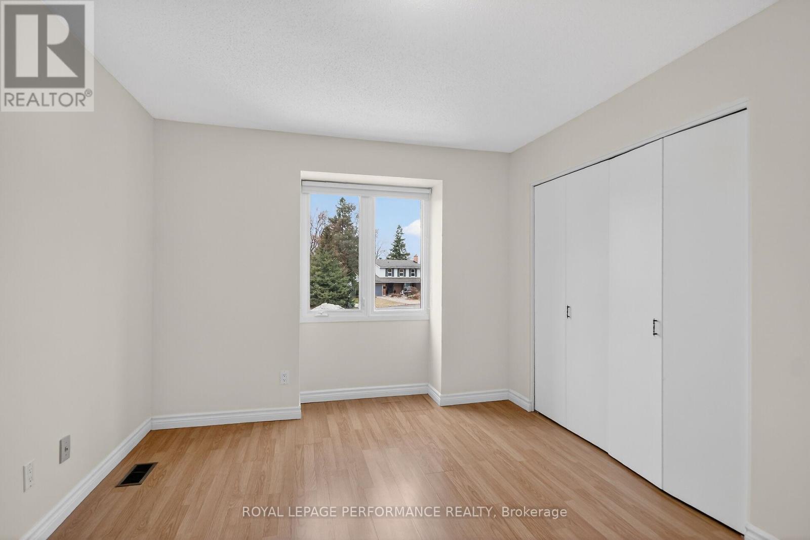 15 Hallowell Court, Ottawa, Ontario  K2H 8N4 - Photo 32 - X12951026