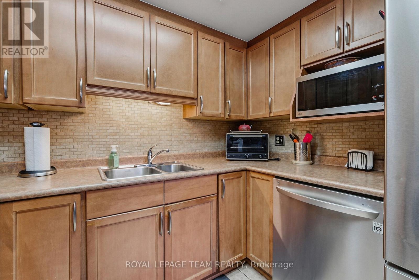 40 - 140 Rushford Private, Ottawa, Ontario  K1T 3E2 - Photo 17 - X12951110