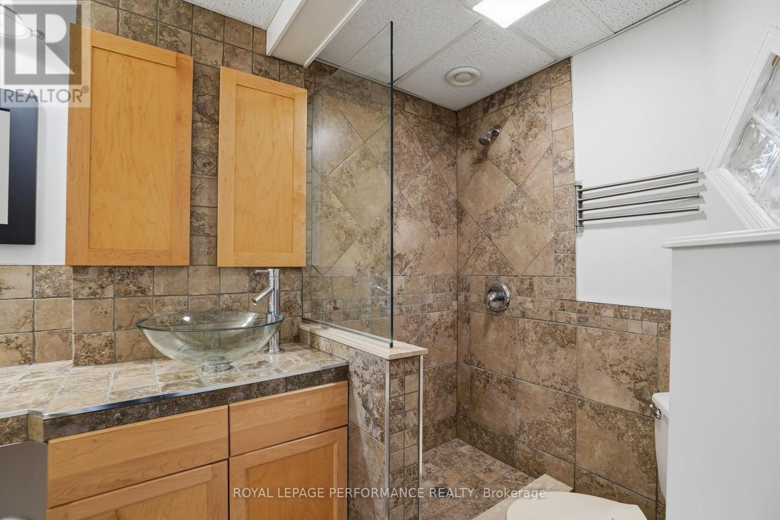 420 Crystal Court, Clarence-Rockland, Ontario  K4K 0A1 - Photo 23 - X12951154