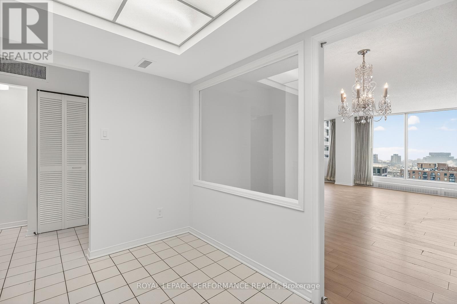 1603 - 160 George Street, Ottawa, Ontario  K1N 9M2 - Photo 13 - X12951228