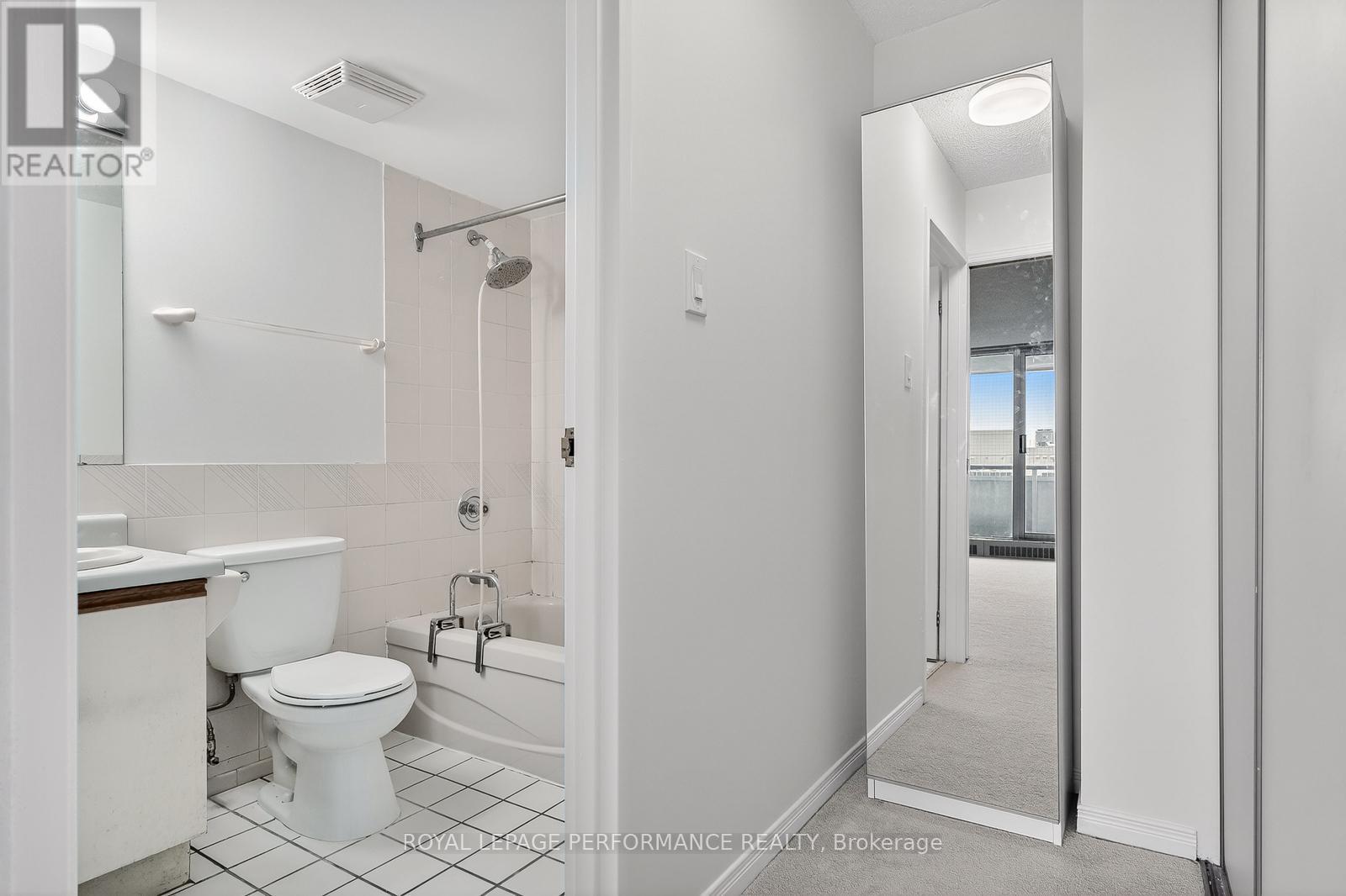 1603 - 160 George Street, Ottawa, Ontario  K1N 9M2 - Photo 24 - X12951228