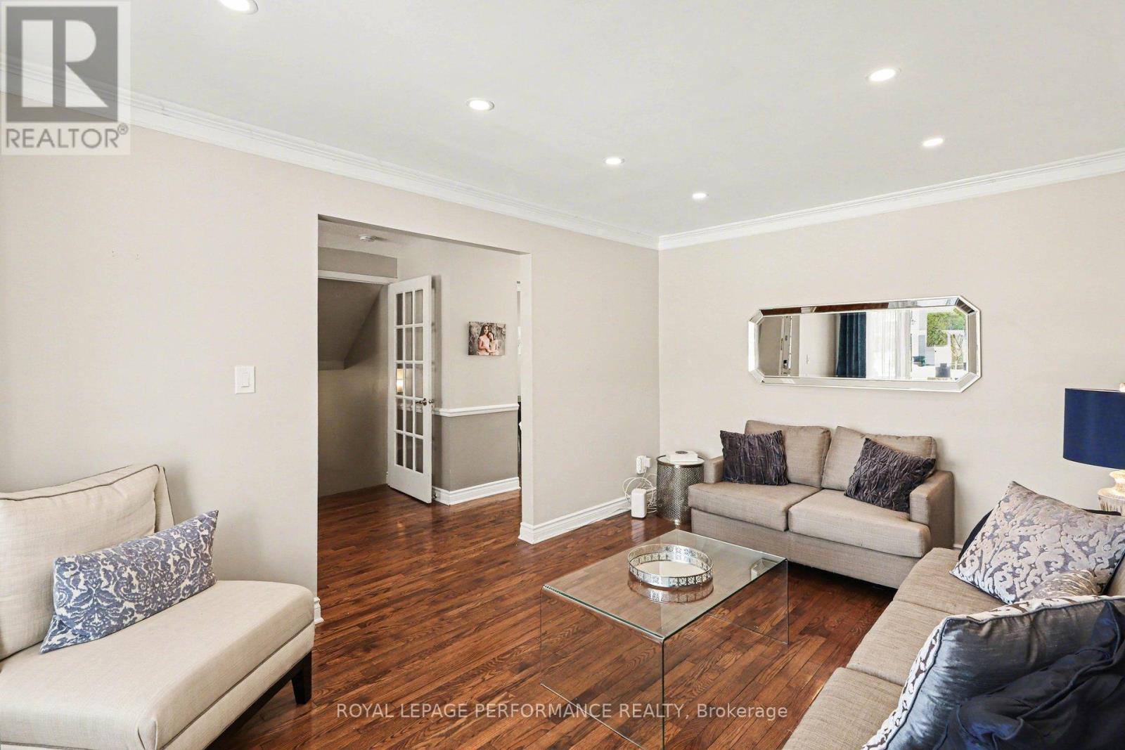 6722 Tooney Drive, Ottawa, Ontario  K1C 6R4 - Photo 12 - X12951248