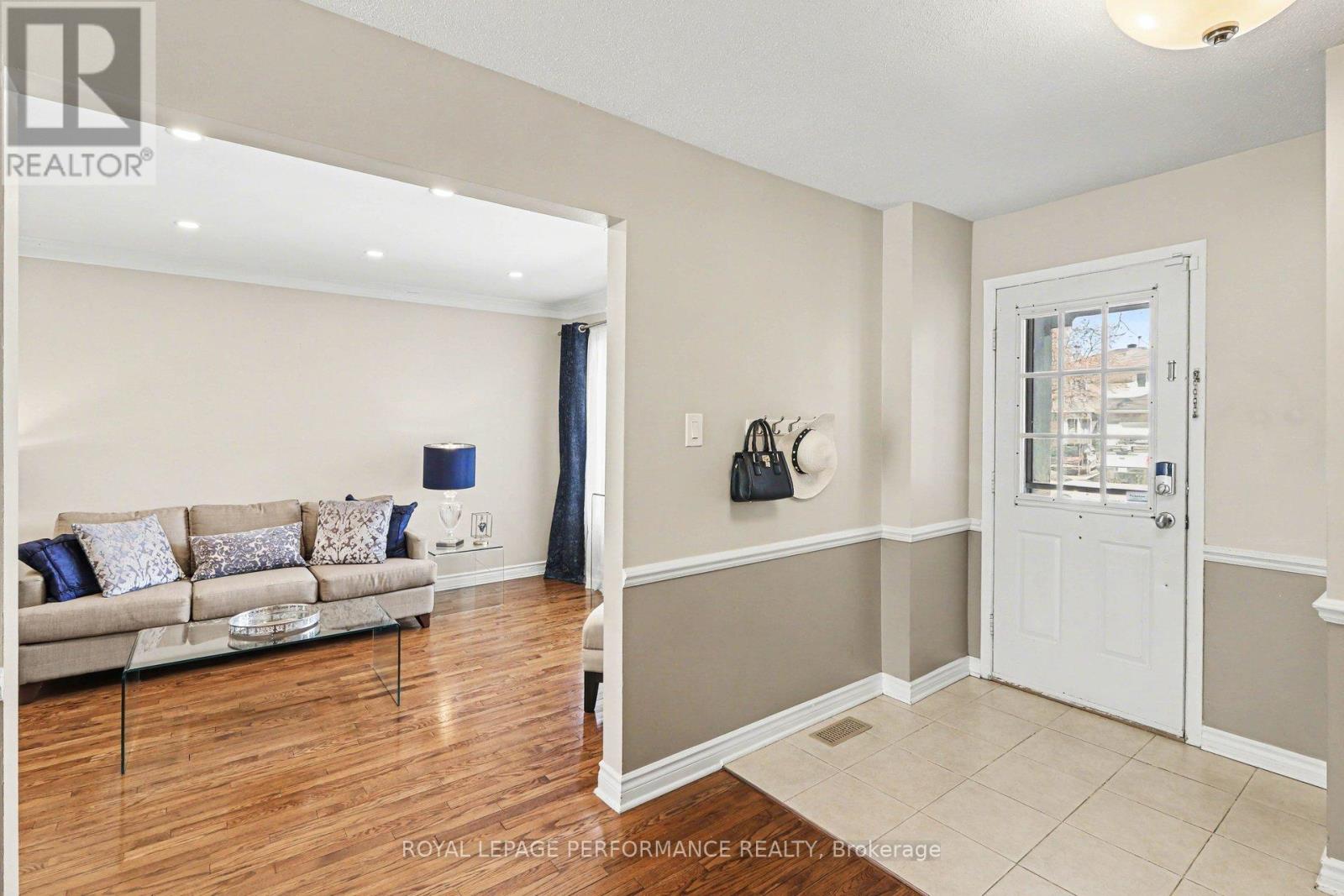 6722 Tooney Drive, Ottawa, Ontario  K1C 6R4 - Photo 16 - X12951248