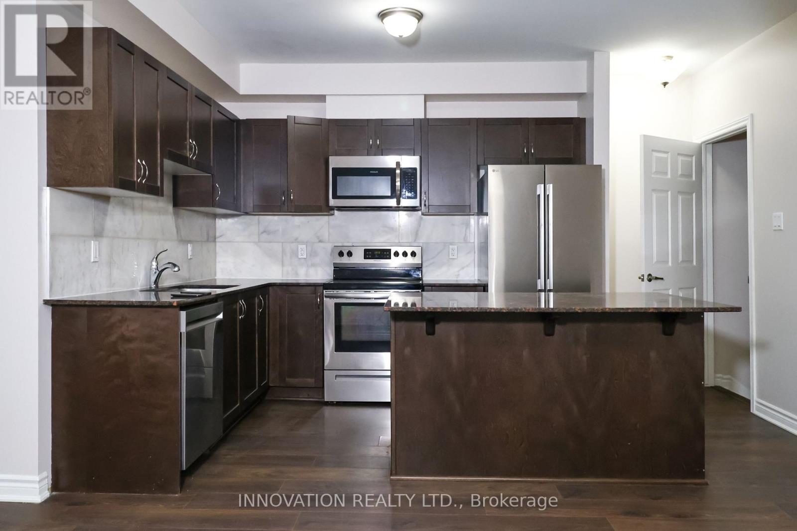 133 Walleye Private, Ottawa, Ontario  K2J 6R2 - Photo 4 - X12951258