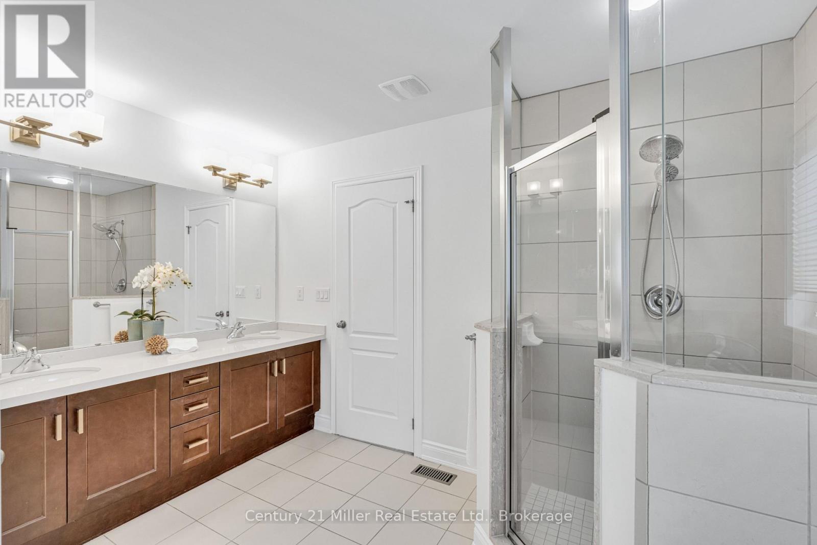 202 Innville Crescent, Oakville, Ontario  L6L 0B8 - Photo 29 - W12950958