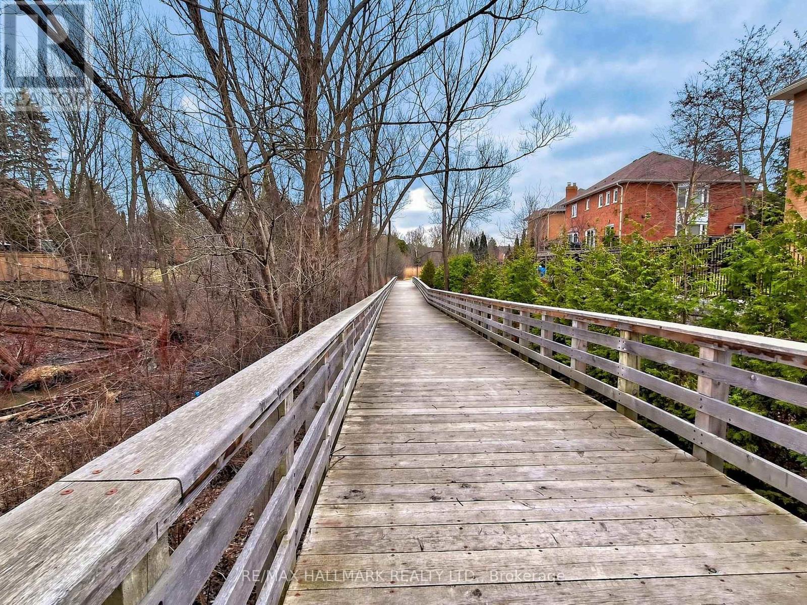 70 Timberline Trail, Aurora, Ontario  L4G 6A3 - Photo 32 - N12947860