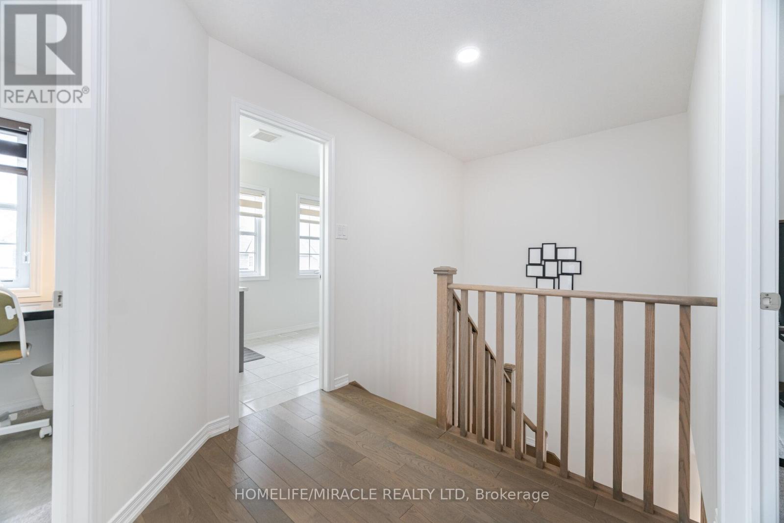 117 Longboat Run W, Brantford, Ontario  N3T 0R8 - Photo 17 - X12950820