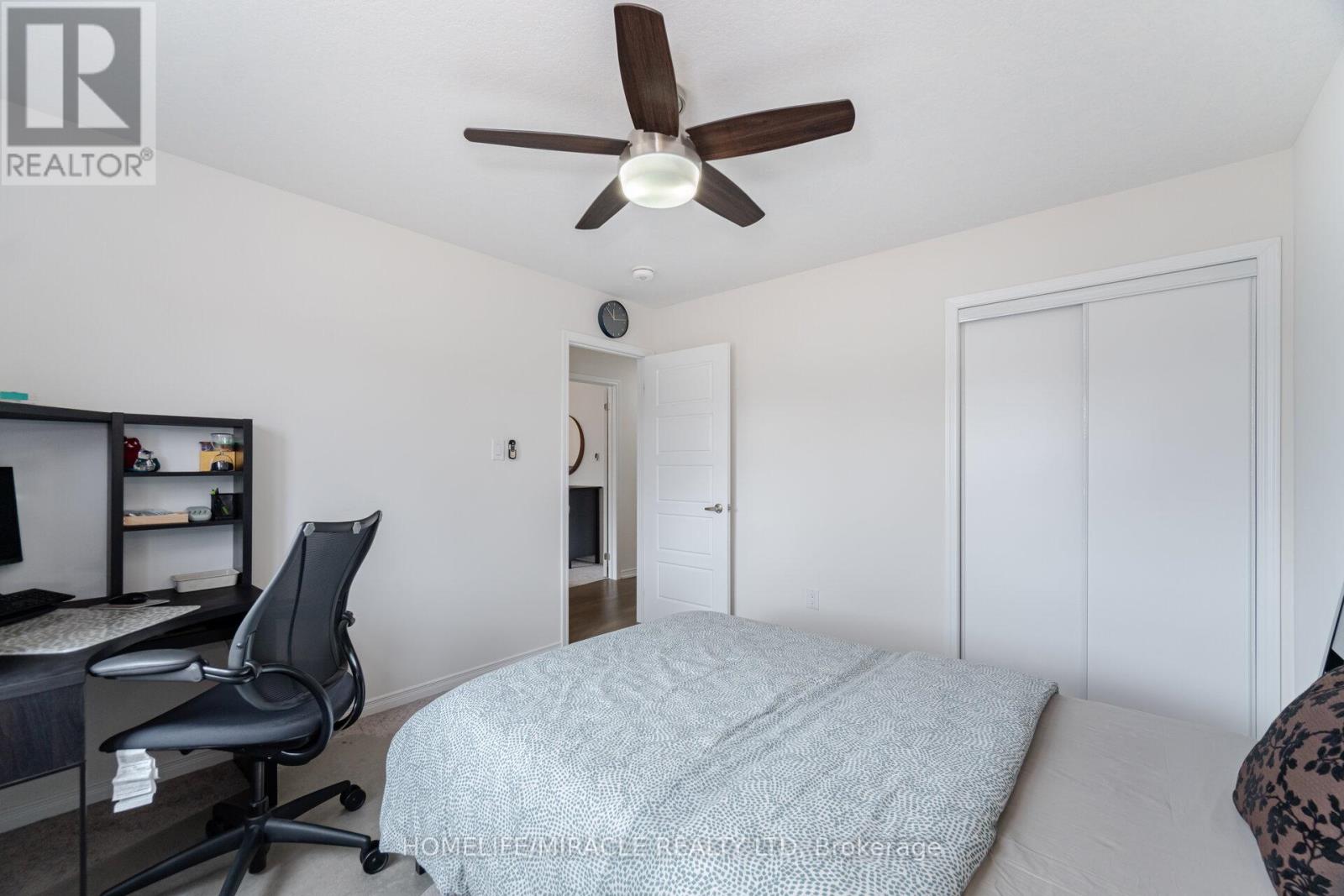 117 Longboat Run W, Brantford, Ontario  N3T 0R8 - Photo 24 - X12950820