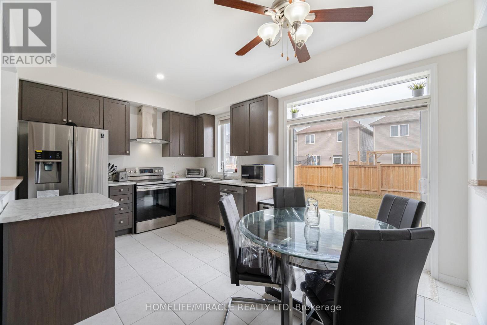 117 Longboat Run W, Brantford, Ontario  N3T 0R8 - Photo 8 - X12950820