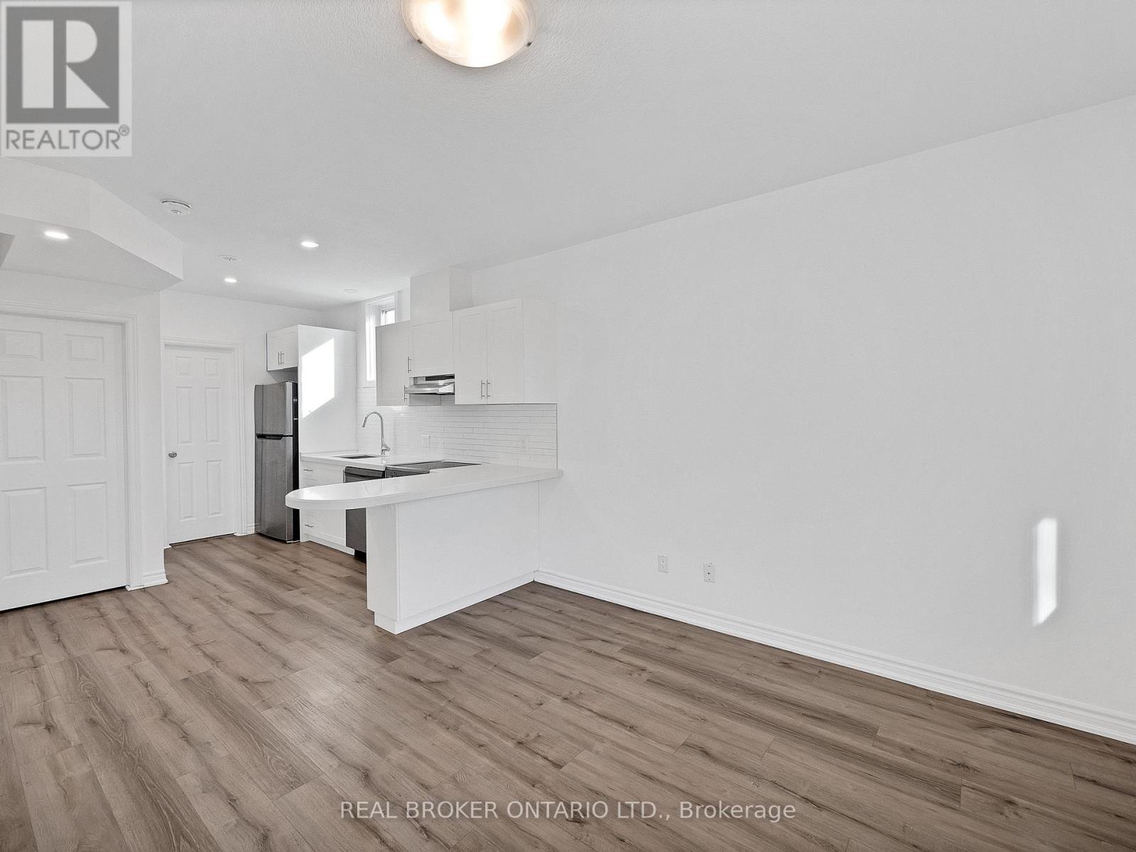 9a - 164 Heiman Street, Kitchener, Ontario  N2M 3L9 - Photo 7 - X12950824