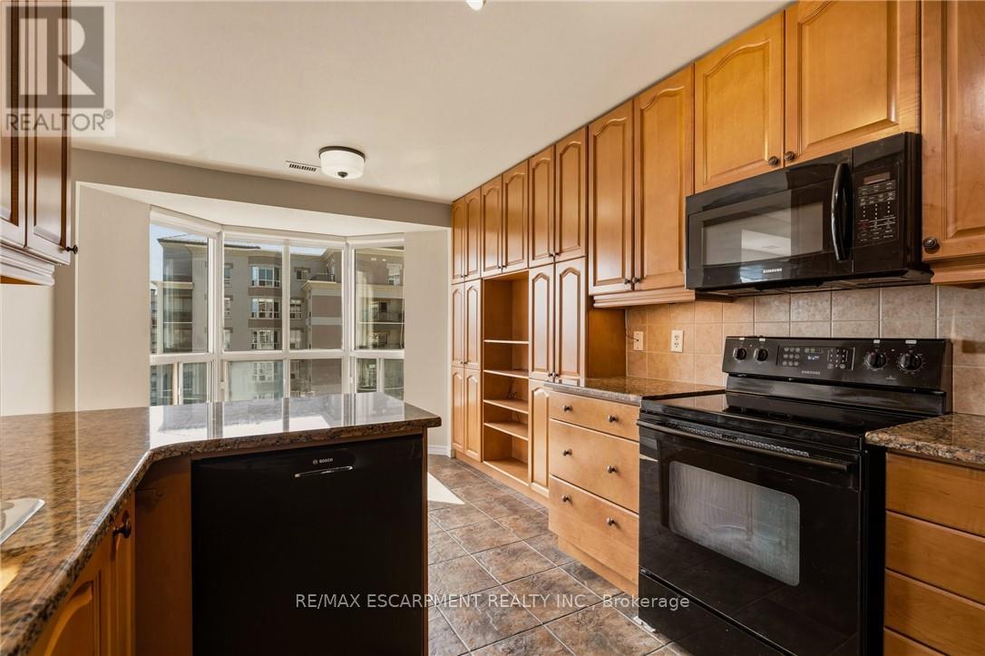 703 - 4000 Creekside Drive, Hamilton, Ontario  L9H 7S9 - Photo 8 - X12950836