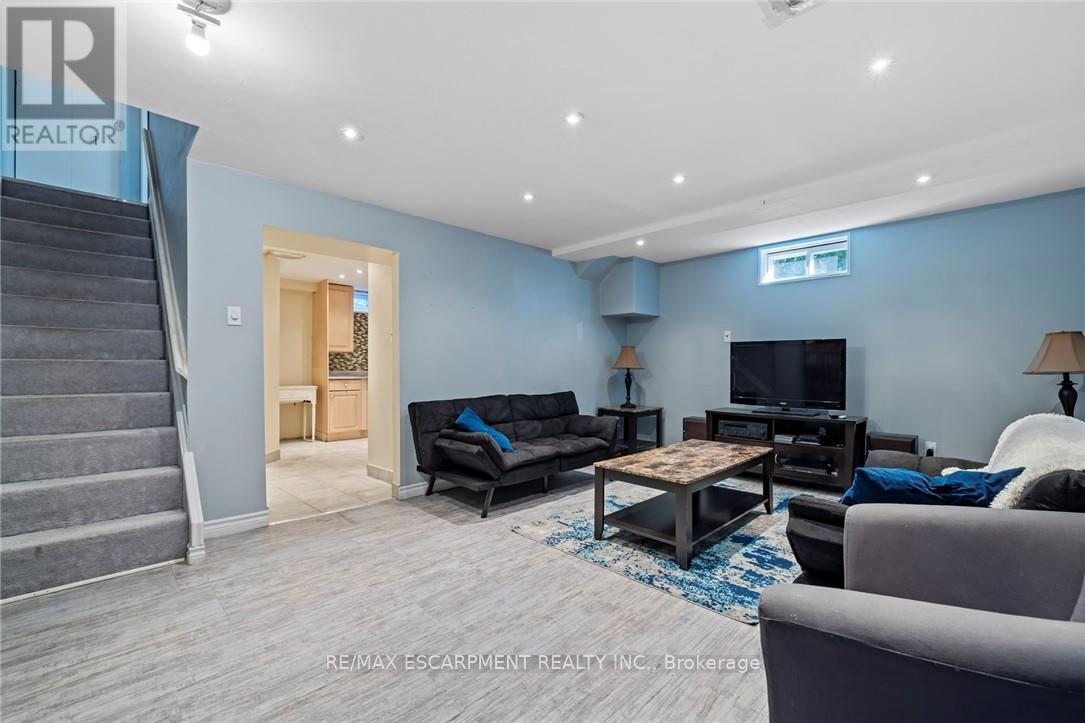 8 Gerrick Court, Hamilton, Ontario  L9C 6H2 - Photo 23 - X12950846