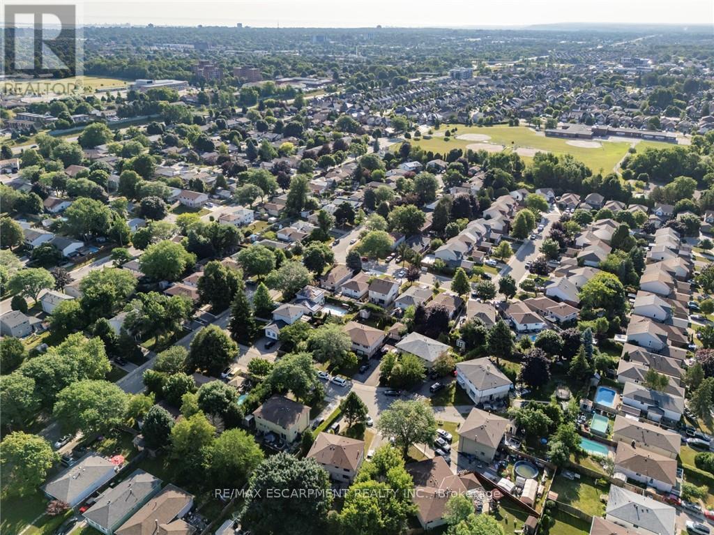 8 Gerrick Court, Hamilton, Ontario  L9C 6H2 - Photo 38 - X12950846