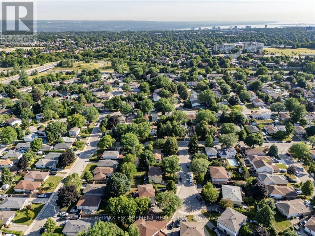 8 Gerrick Court, Hamilton, Ontario  L9C 6H2 - Photo 39 - X12950846