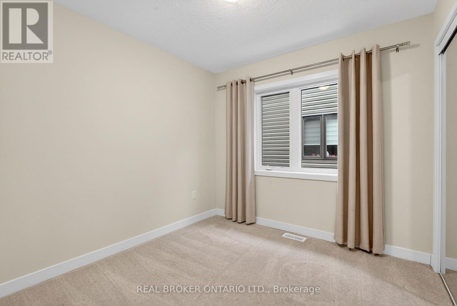 42 Sunflower Crescent, Thorold, Ontario  L3B 0L3 - Photo 24 - X12950860