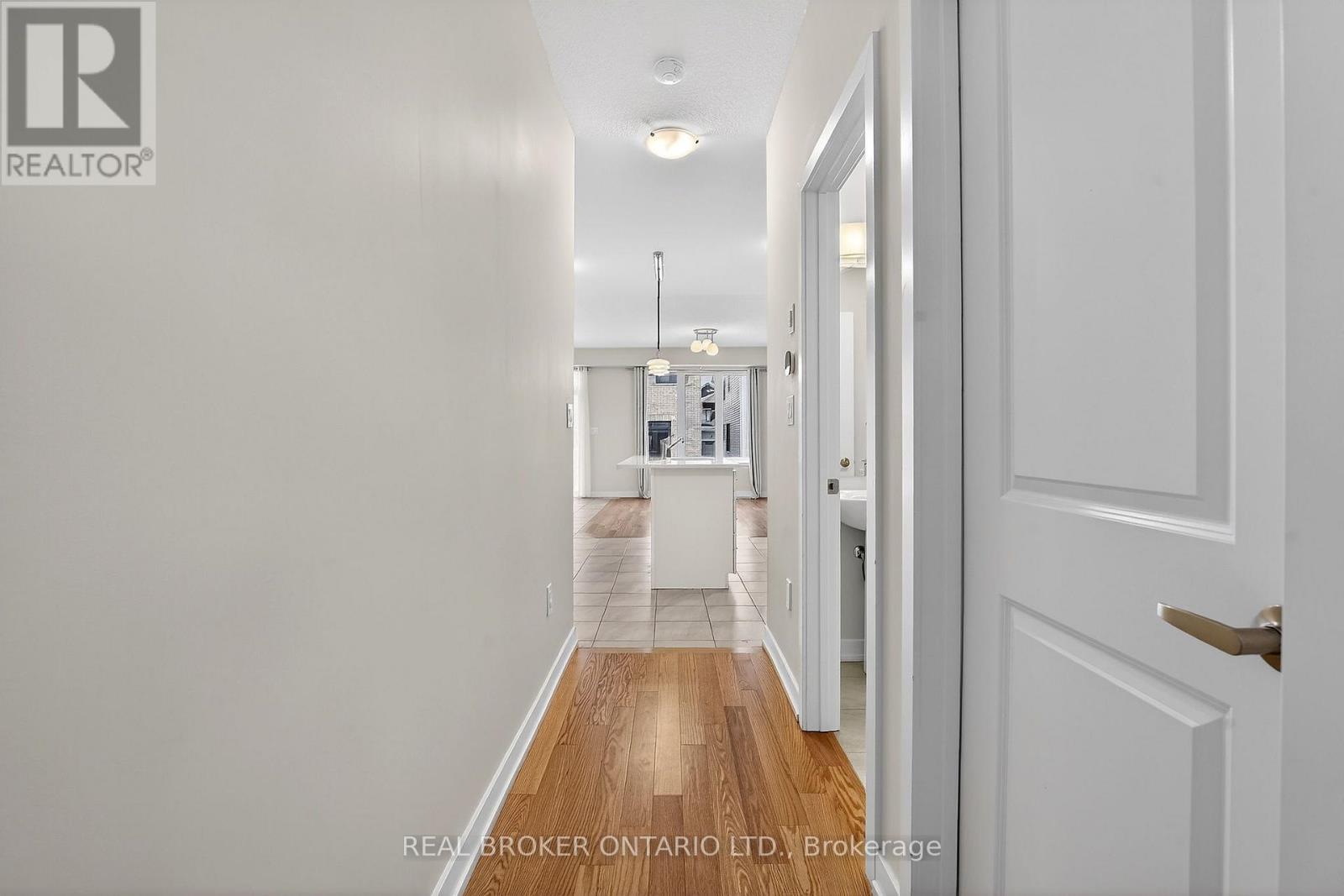 42 Sunflower Crescent, Thorold, Ontario  L3B 0L3 - Photo 5 - X12950860