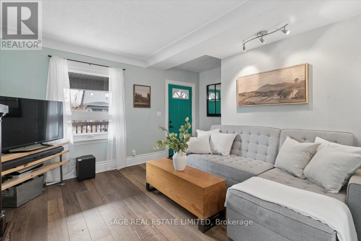 95 Belview Avenue, Hamilton, Ontario  L8L 7K9 - Photo 3 - X12950874