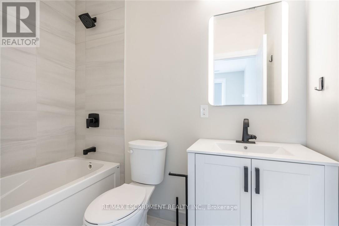 A - 9 Munn Street, Hamilton, Ontario  L8V 1J8 - Photo 14 - X12950902