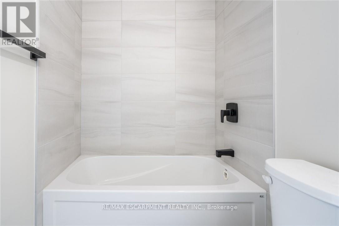 A - 9 Munn Street, Hamilton, Ontario  L8V 1J8 - Photo 15 - X12950902