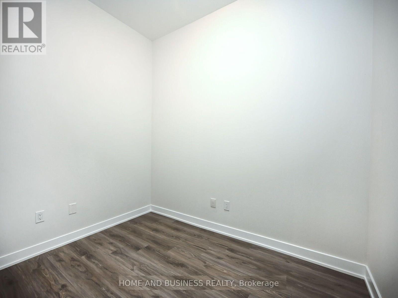 713 - 430 Square One Drive, Mississauga, Ontario  L5B 0L6 - Photo 17 - W12947230