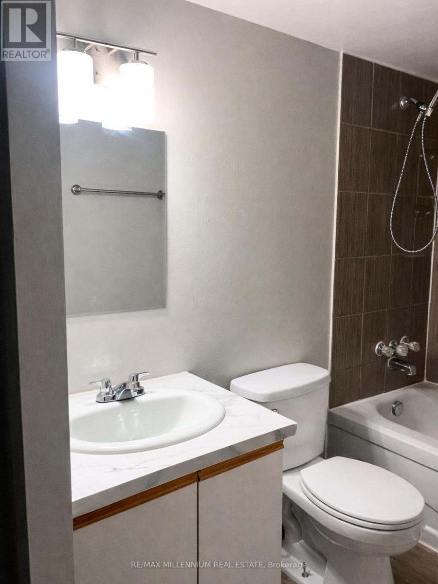 611 - 3559 Eglinton Avenue, Toronto, Ontario  M6M 5C6 - Photo 13 - W12950316