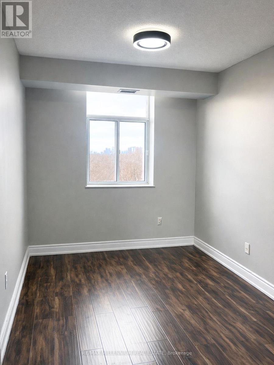 611 - 3559 Eglinton Avenue, Toronto, Ontario  M6M 5C6 - Photo 11 - W12950316