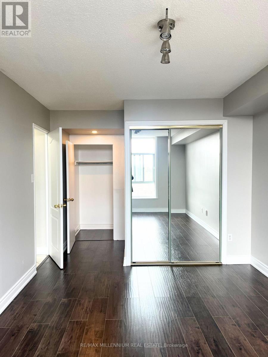 611 - 3559 Eglinton Avenue, Toronto, Ontario  M6M 5C6 - Photo 9 - W12950316