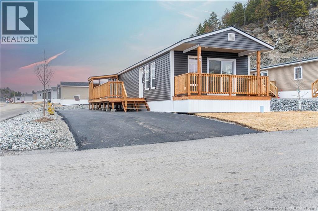 108 Glenview, Saint John, New Brunswick  E2H 0B6 - Photo 1 - NB136368