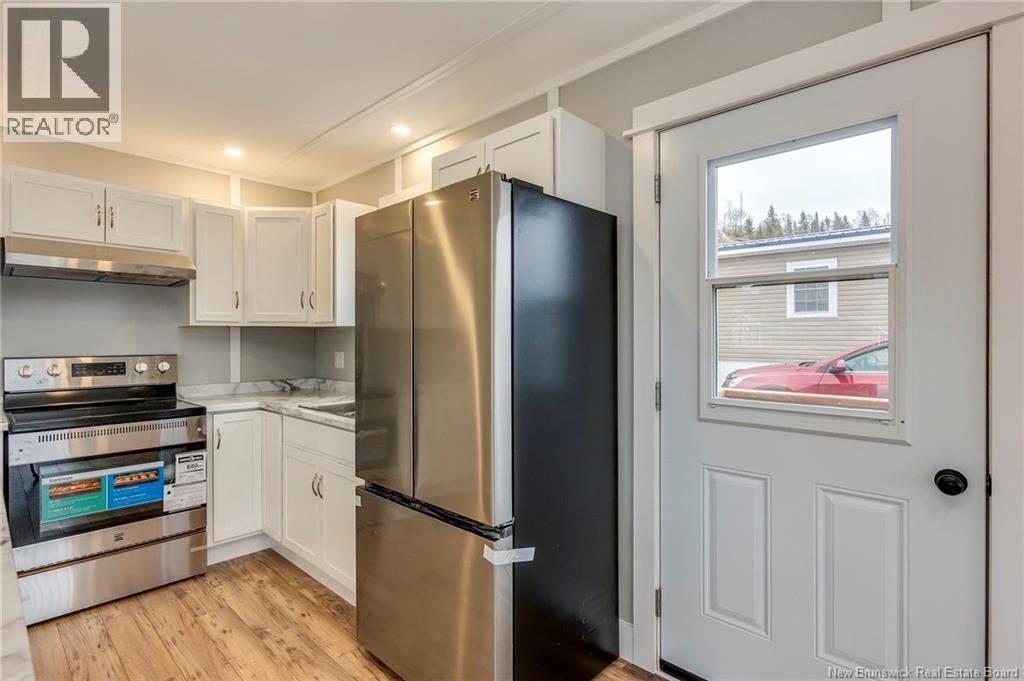 108 Glenview, Saint John, New Brunswick  E2H 0B6 - Photo 12 - NB136368