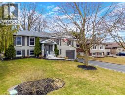 34 LESLIE Avenue, cambridge, Ontario