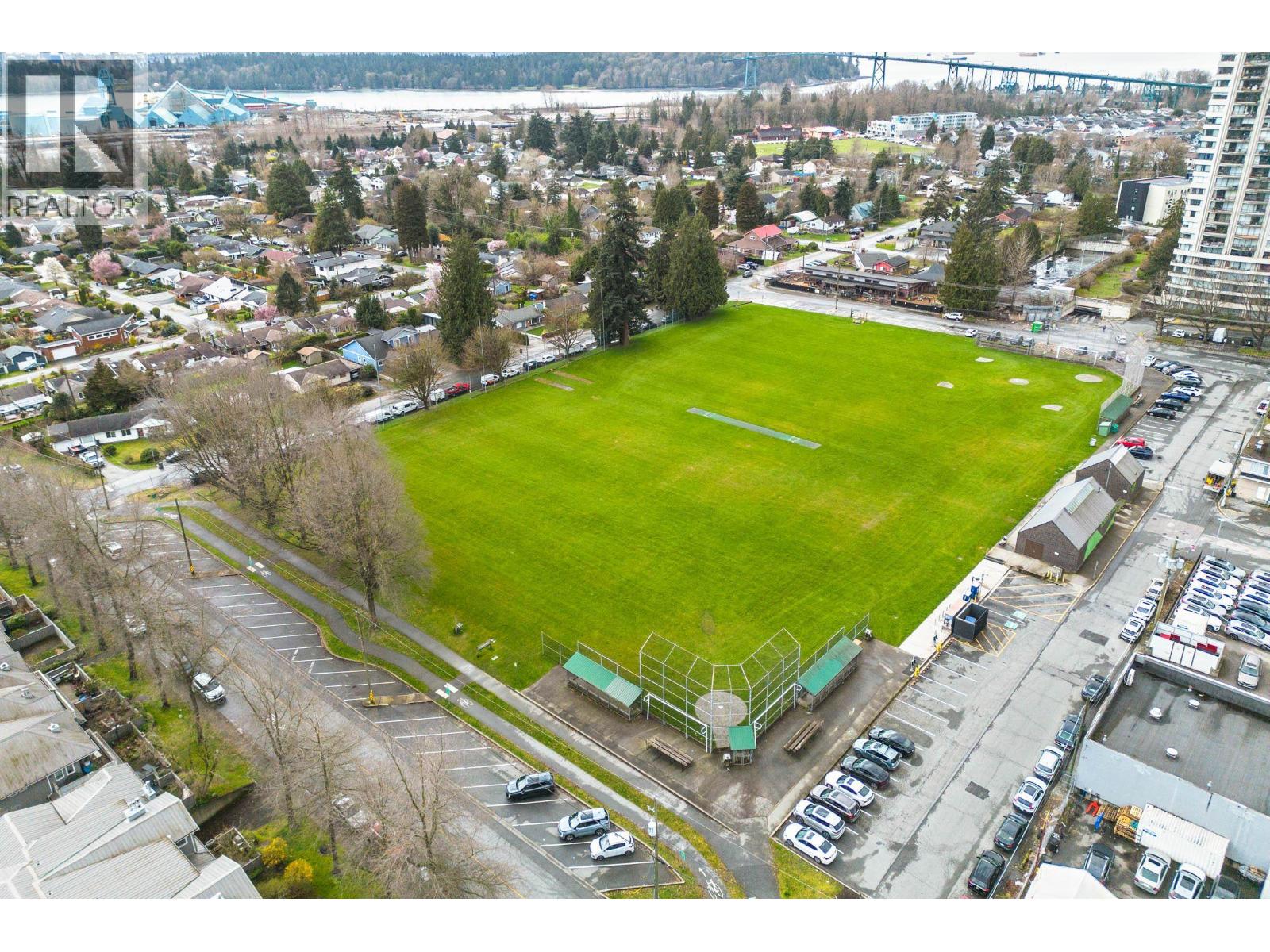 205 1518 Bowser Avenue, North Vancouver, British Columbia  V7P 2Y3 - Photo 37 - R3104353