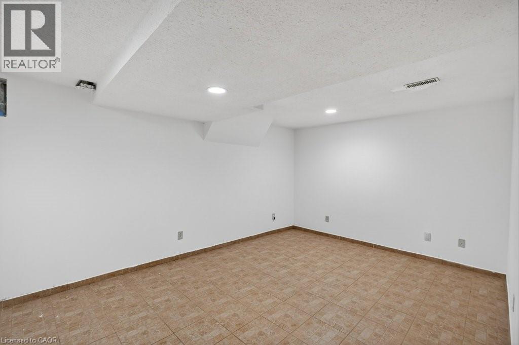 86 Rita Avenue, Hamilton, Ontario  L8W 1M5 - Photo 29 - 40816268