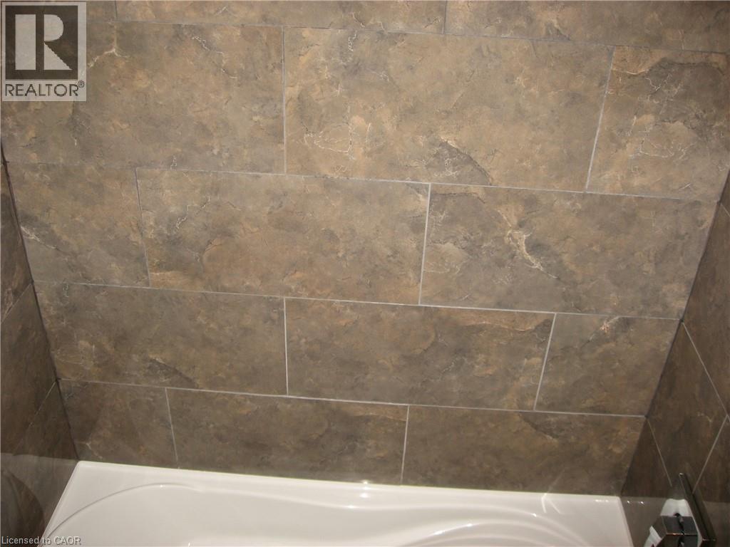 124 Avalon Place, Kitchener, Ontario  N2M 4N7 - Photo 23 - 40816719