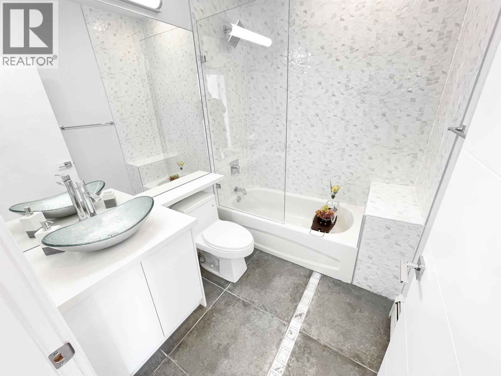 2460 E 19th Avenue, Vancouver, British Columbia  V5M 2R9 - Photo 7 - R3106338