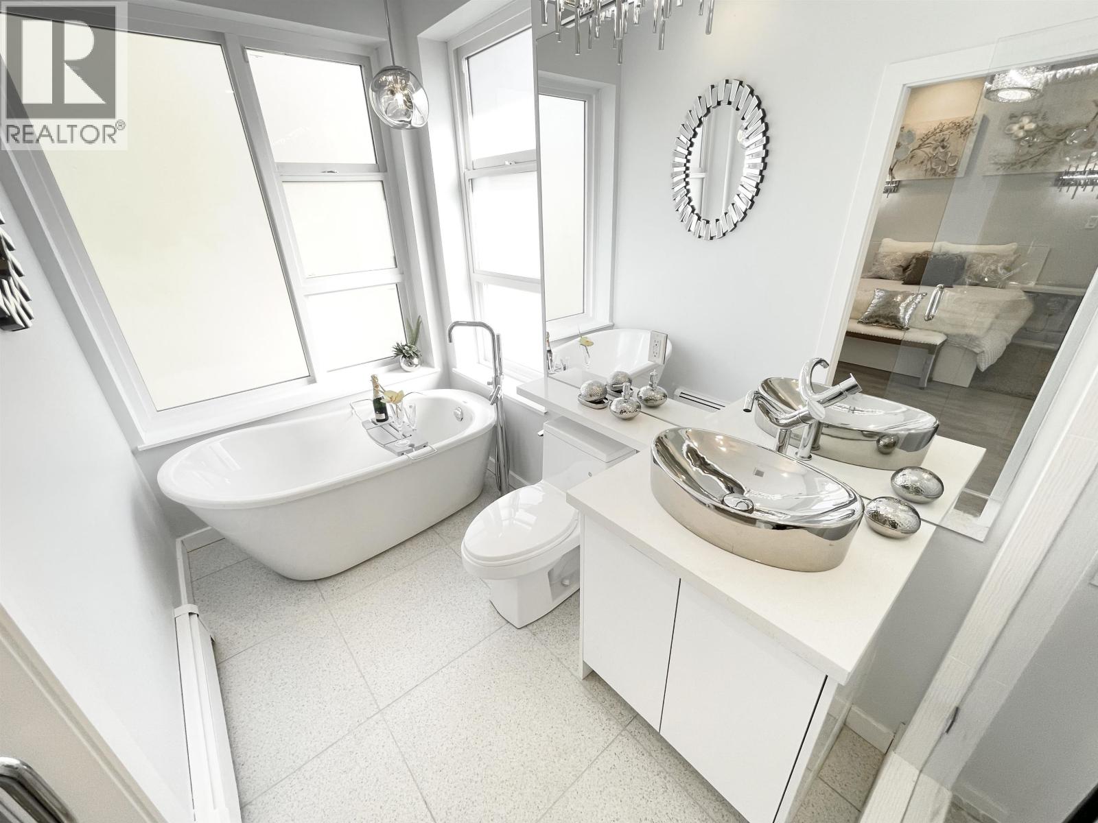 2460 E 19th Avenue, Vancouver, British Columbia  V5M 2R9 - Photo 16 - R3106338