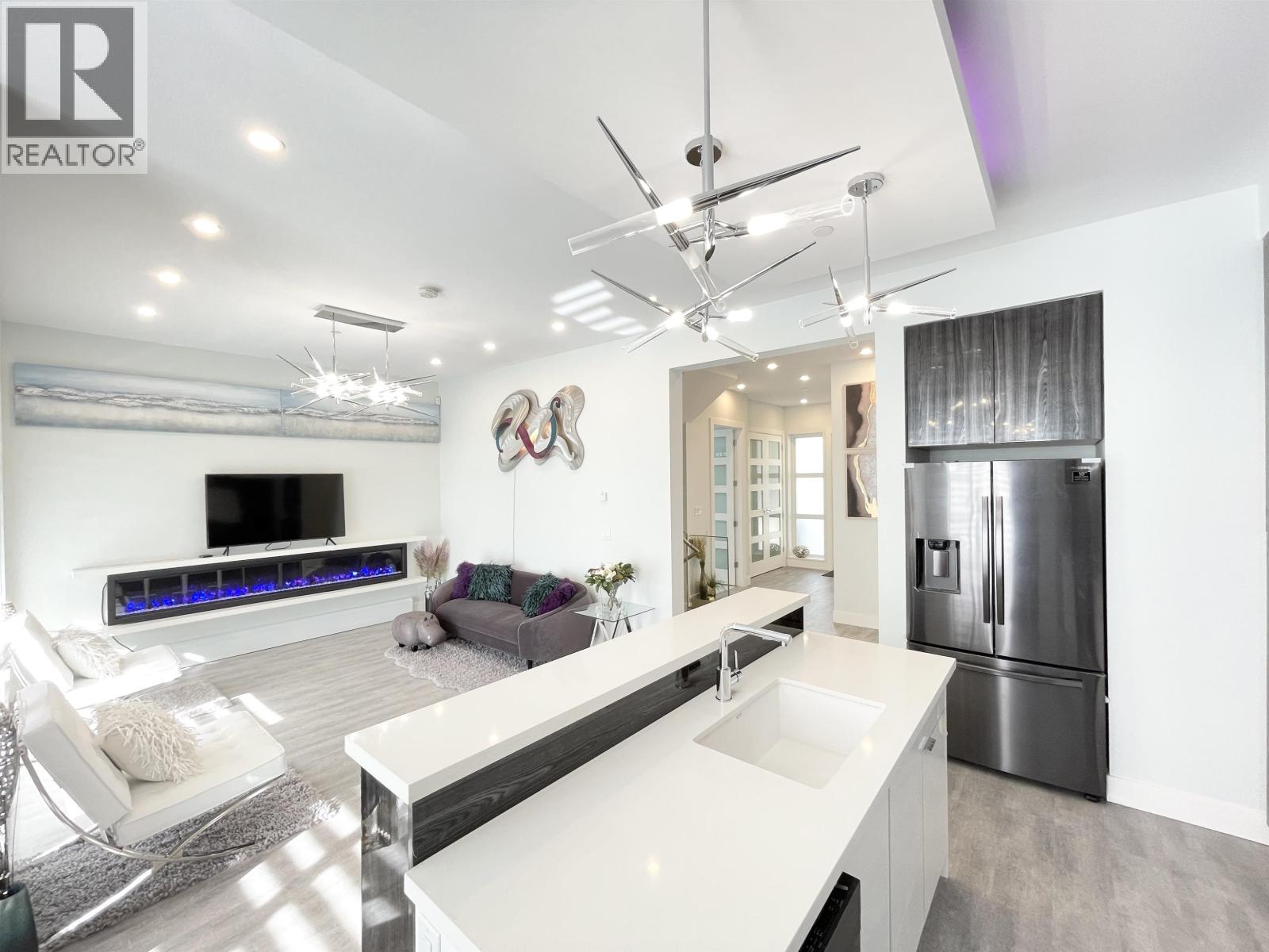 2460 E 19th Avenue, Vancouver, British Columbia  V5M 2R9 - Photo 13 - R3106338