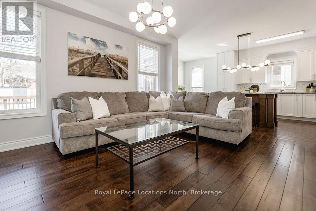 11 Christy Drive, Wasaga Beach, Ontario  L9Z 1S7 - Photo 12 - S12951212