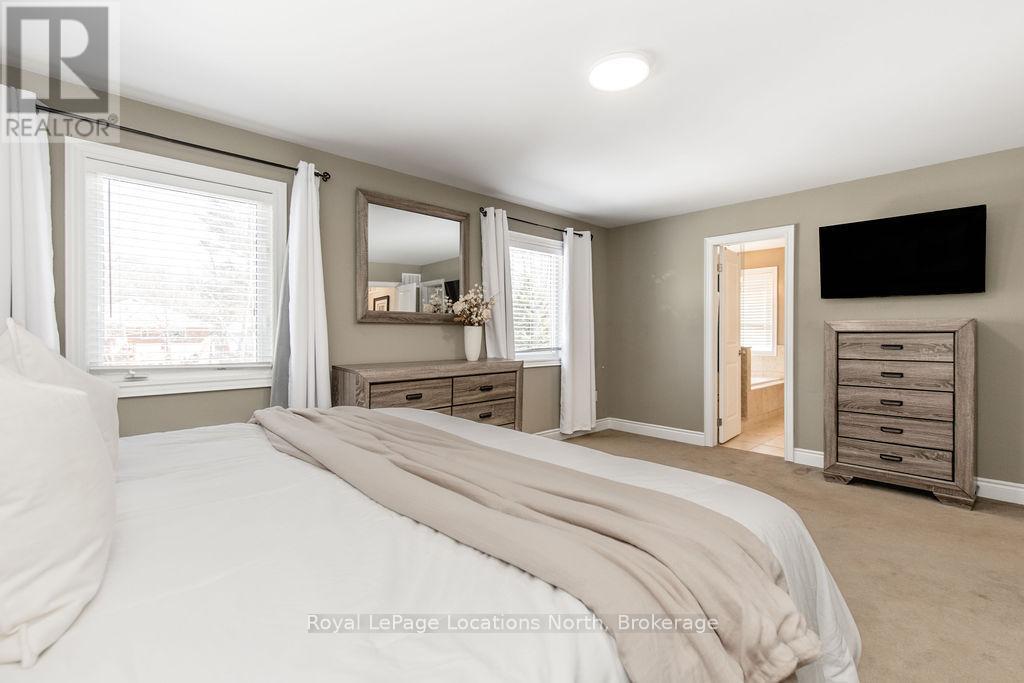 11 Christy Drive, Wasaga Beach, Ontario  L9Z 1S7 - Photo 22 - S12951212