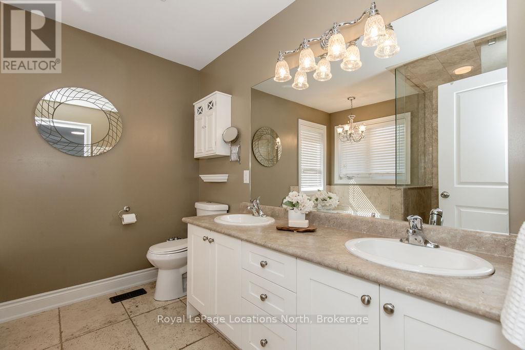 11 Christy Drive, Wasaga Beach, Ontario  L9Z 1S7 - Photo 24 - S12951212