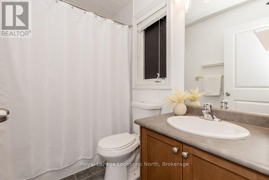 11 Christy Drive, Wasaga Beach, Ontario  L9Z 1S7 - Photo 30 - S12951212