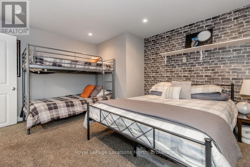 11 Christy Drive, Wasaga Beach, Ontario  L9Z 1S7 - Photo 33 - S12951212