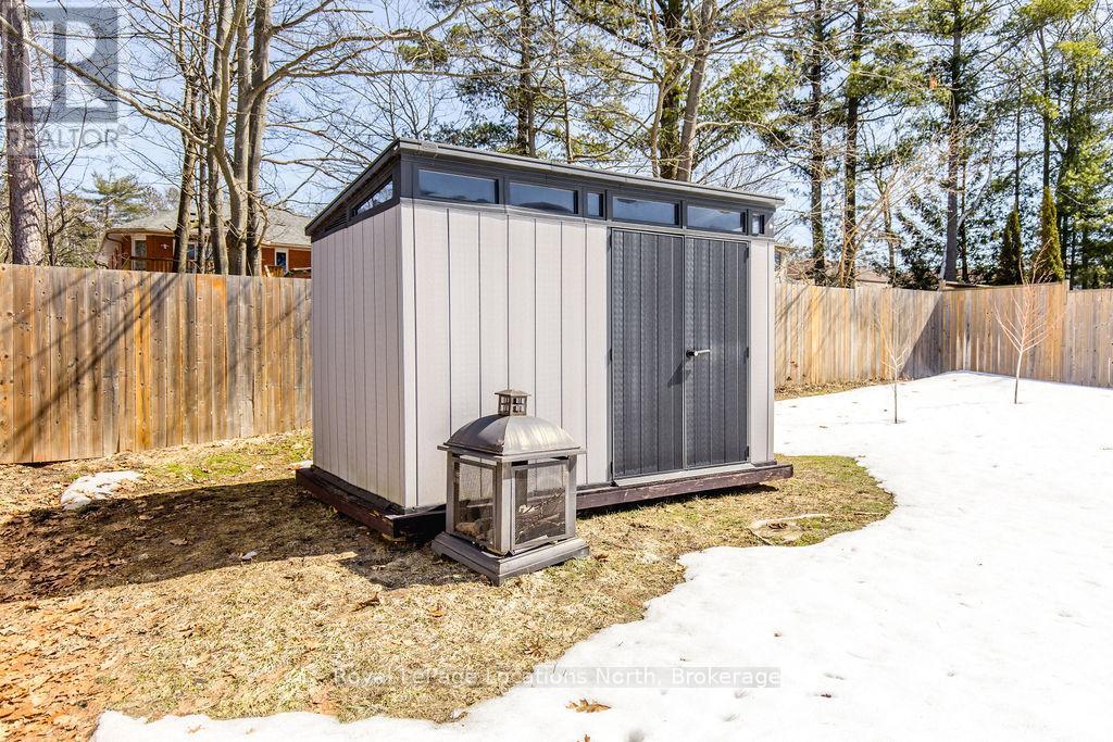 11 Christy Drive, Wasaga Beach, Ontario  L9Z 1S7 - Photo 46 - S12951212